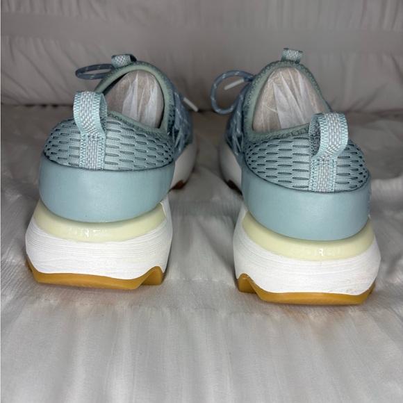 SOREL KINETIC™ IMPACT LACE SNEAKERS - Size 9 - Picture 5 of 13